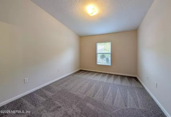 Jacksonville, FL 32244,6076 MAGGIES CIR S #115