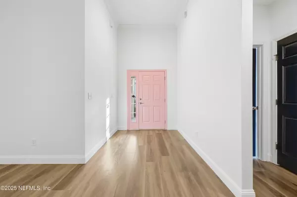 Jacksonville, FL 32233,2010 PARADISE OAKS CT