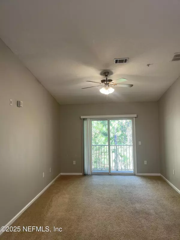 Jacksonville, FL 32277,7920 MERRILL RD #1012