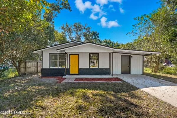 1217 SPRUCE ST, Green Cove Springs, FL 32043