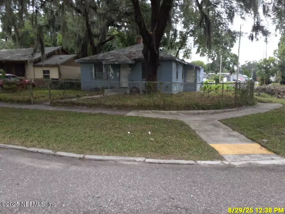 Jacksonville, FL 32208,81 E 61ST ST