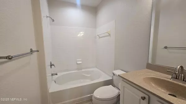 Jacksonville, FL 32246,10075 GATE Pkwy N #1806