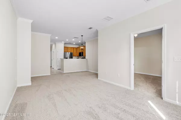 Jacksonville, FL 32225,12301 KERNAN FOREST BLVD #2408