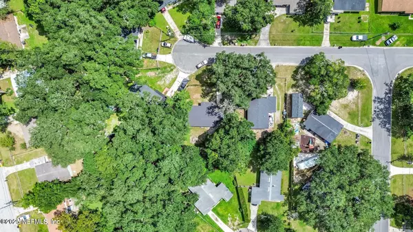 Jacksonville, FL 32210,2514 RED ROBIN DR E