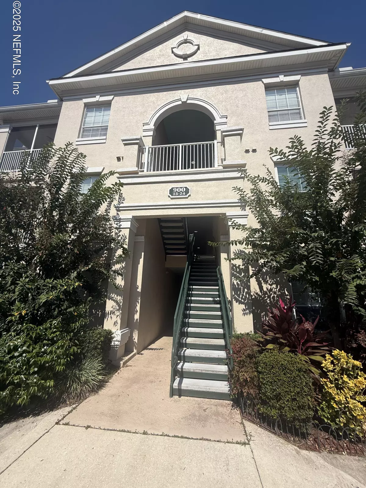 Jacksonville, FL 32216,8601 BEACH BLVD #921