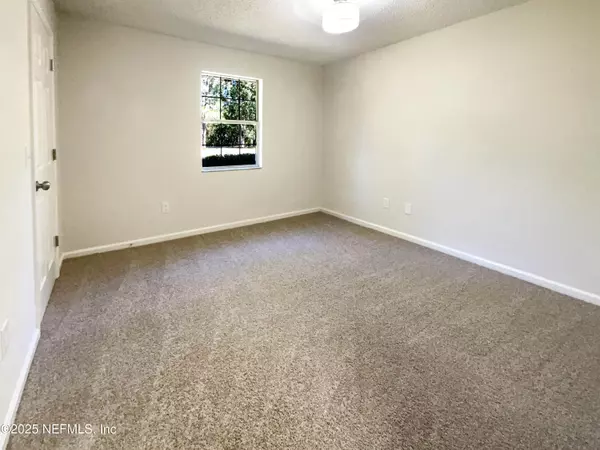 Callahan, FL 32011,44277 WOODLAND CIR