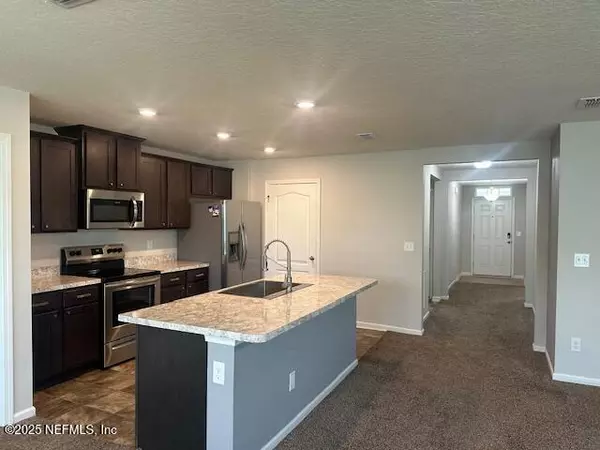Jacksonville, FL 32222,9019 MENDOCINO CT