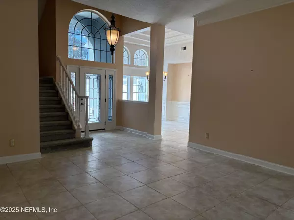 Orange Park, FL 32073,585 GOLDEN LINKS DR