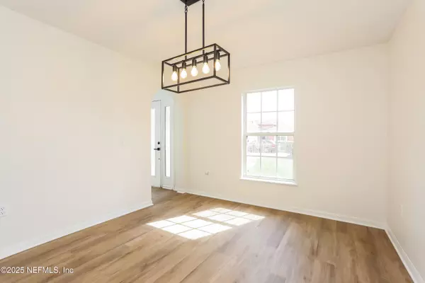 Jacksonville, FL 32277,7385 LAWN TENNIS LN