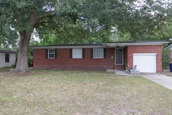 2326 RED OAK DR, Jacksonville, FL 32211