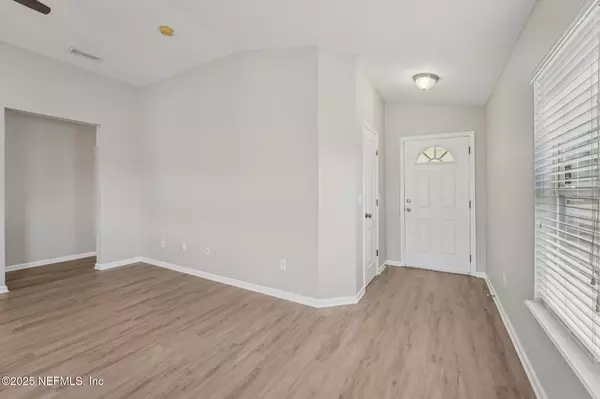 Jacksonville, FL 32218,1068 MORNING LIGHT RD