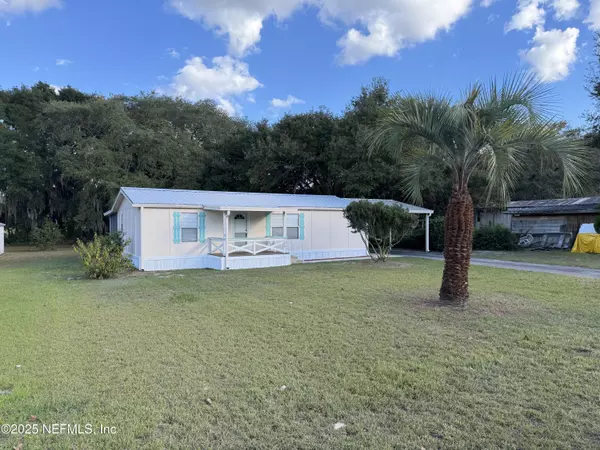 Interlachen, FL 32148,106 RIDGEWOOD AVE