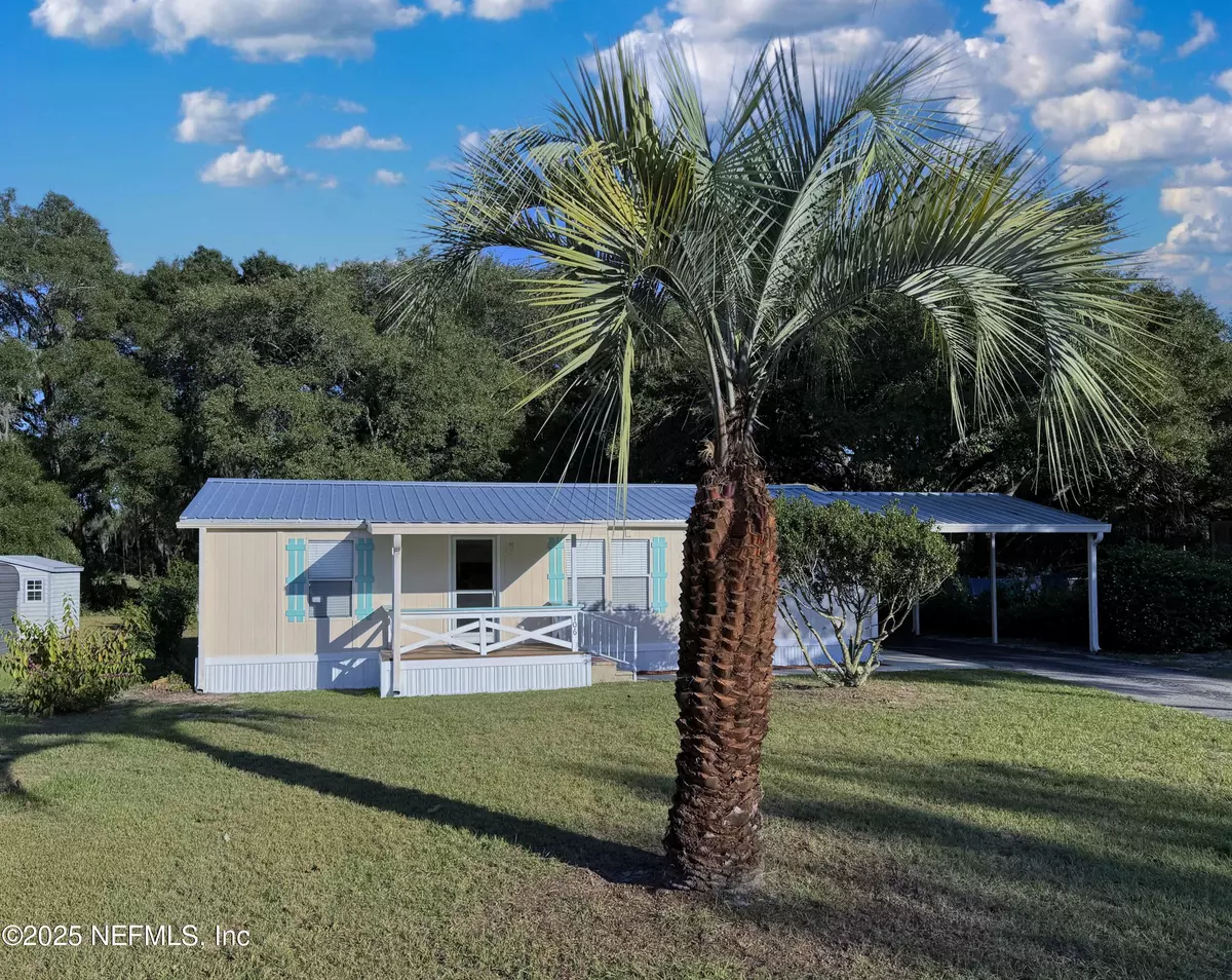 Interlachen, FL 32148,106 RIDGEWOOD AVE