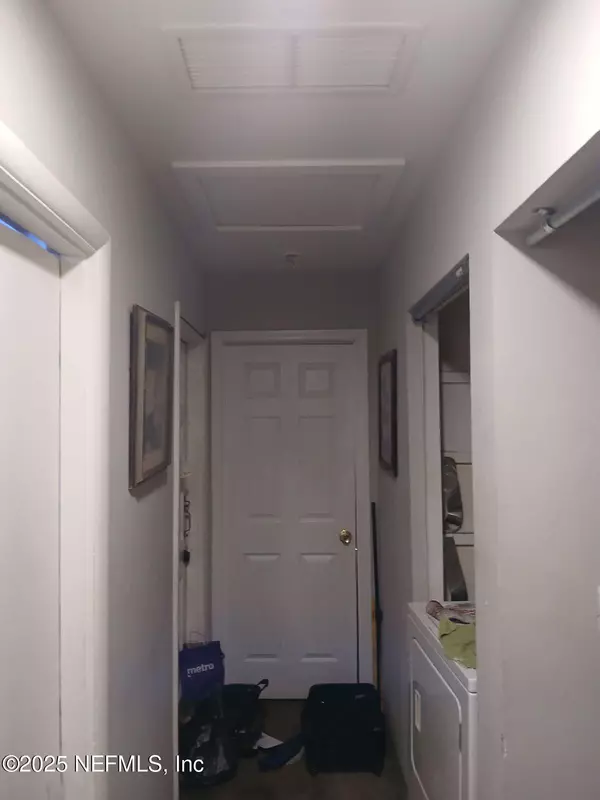Jacksonville, FL 32218,10725 GINA DR