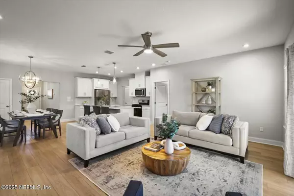 Jacksonville, FL 32256,13402 HOLSINGER BLVD