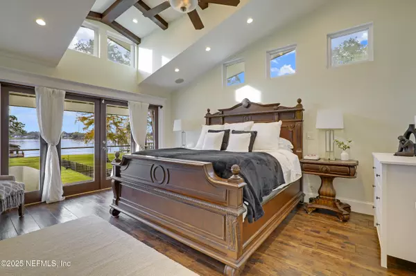 Jacksonville, FL 32210,4232 ORTEGA FOREST DR