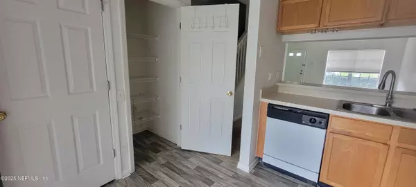 Jacksonville, FL 32246,12311 KENSINGTON LAKES DR #2403