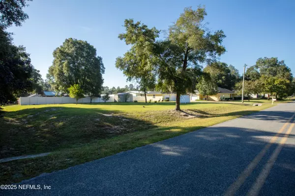 Keystone Heights, FL 32656,618 SE 44TH ST