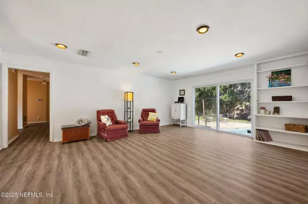 Jacksonville, FL 32217,2941 CABALLERO DR