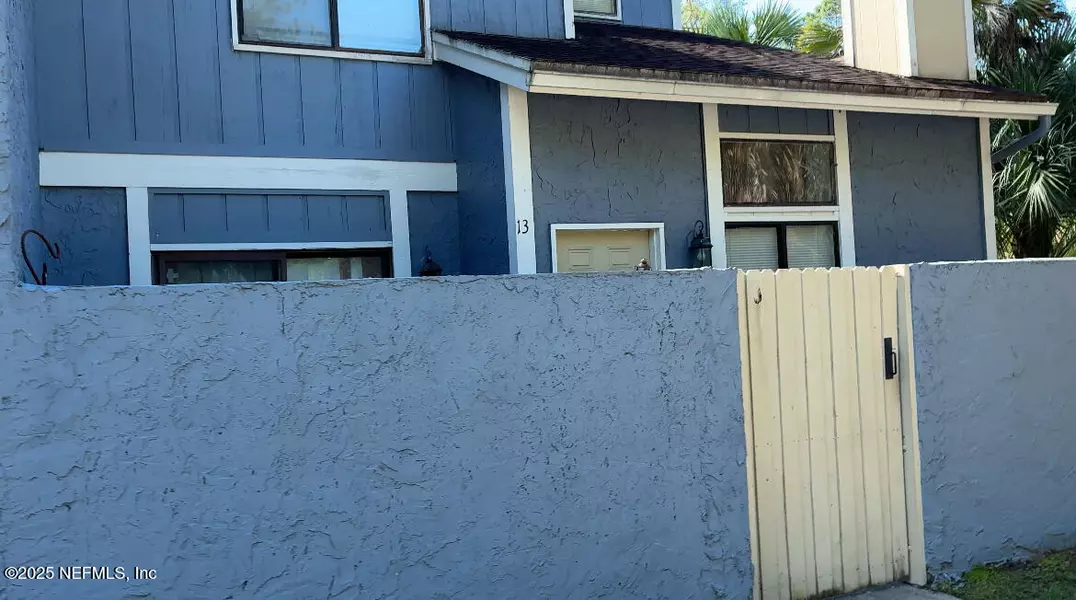 3517 PEELER RD #13, Jacksonville, FL 32277