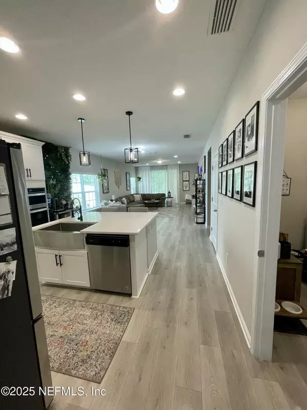 Fleming Island, FL 32003,2090 HAWKEYE PL