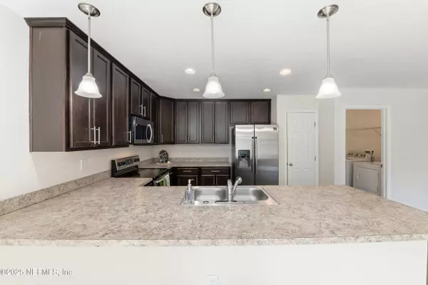 Jacksonville, FL 32225,10336 SEAL RD