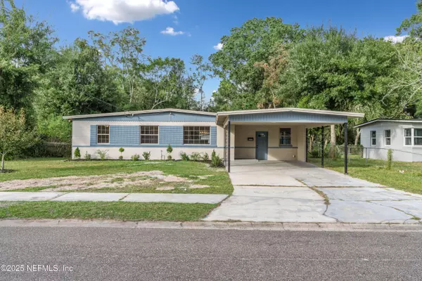 6309 SAUTERNE DR, Jacksonville, FL 32210