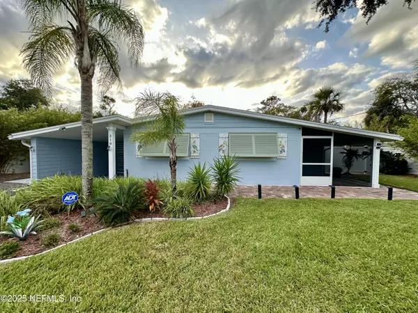318 ROYAL PALMS DR, Atlantic Beach, FL 32233
