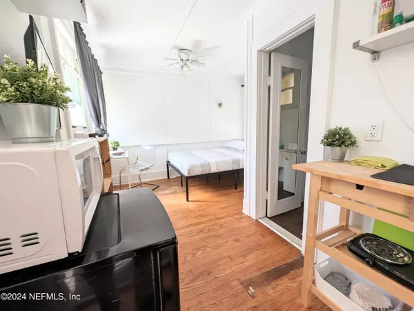 Jacksonville, FL 32205,2727 RIVERSIDE AVE #8