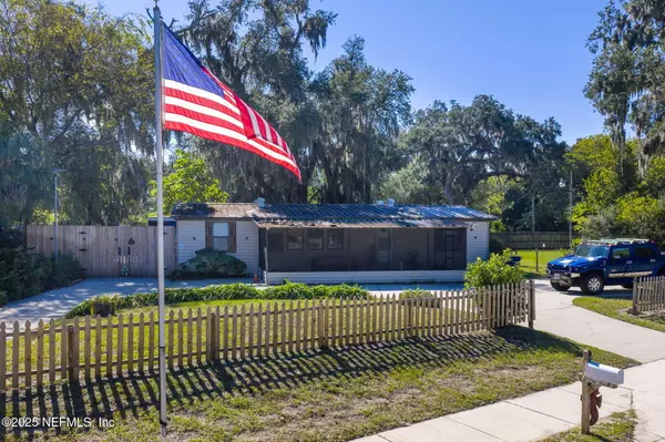 Jacksonville, FL 32233,942 WONDERWOOD DR