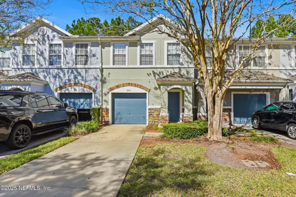5835 PARKSTONE CROSSING DR, Jacksonville, FL 32258
