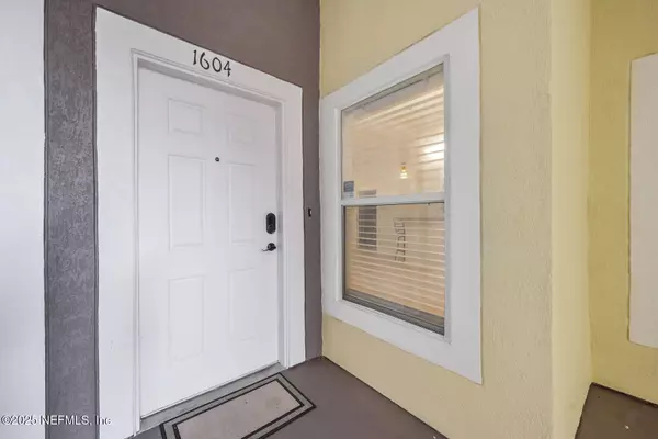 Jacksonville, FL 32277,7920 W MERRILL RD #1604