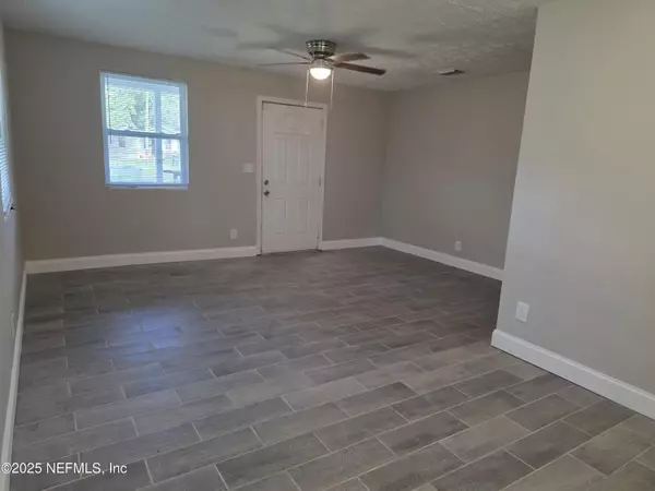 Jacksonville, FL 32254,1072 MACKINAW ST