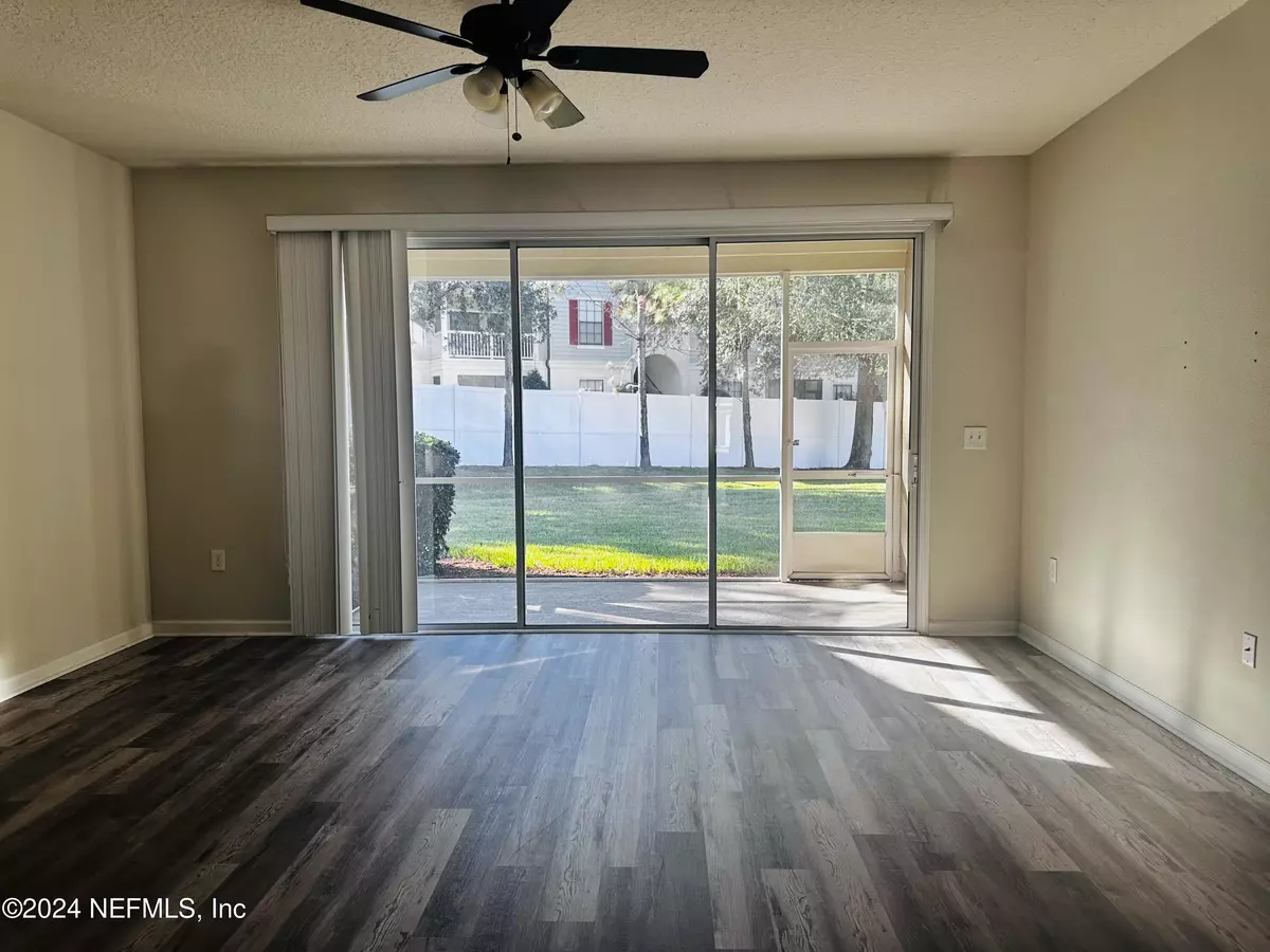 Jacksonville, FL 32258,6801 ROUNDLEAF DR