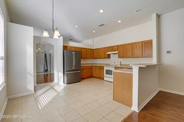 Jacksonville, FL 32244,6693 MORSE GLEN LN