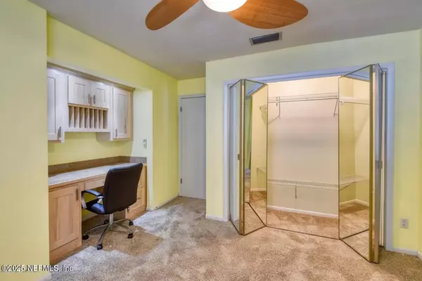 East Palatka, FL 32131,223 HIAWATHA CT