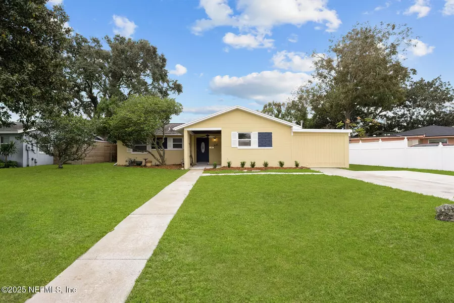 916 15TH AVE, Jacksonville Beach, FL 32250