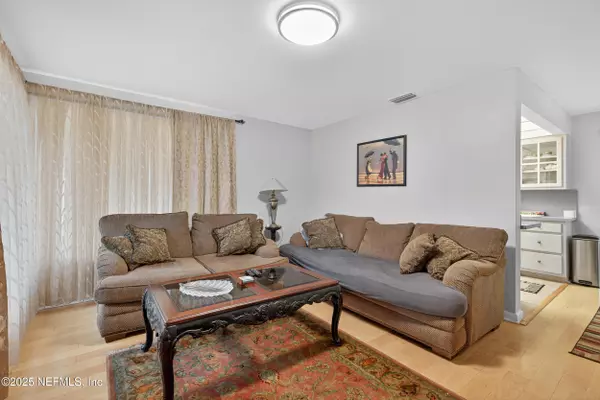 Jacksonville, FL 32207,4746 SOUTHGATE DR