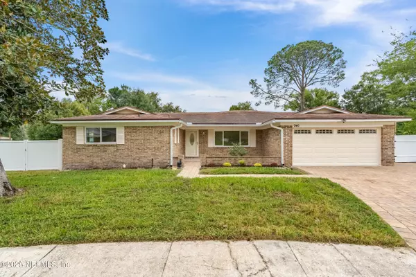 Orange Park, FL 32073,946 BOXWOOD CT