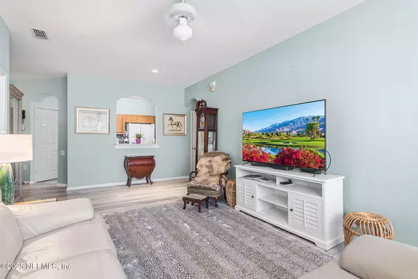 10550 BAYMEADOWS RD #925, Jacksonville, FL 32256