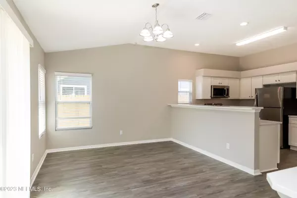 Jacksonville, FL 32244,7871 MOSS POINTE TRL E