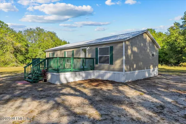 Interlachen, FL 32148,316 SHEILA AVE