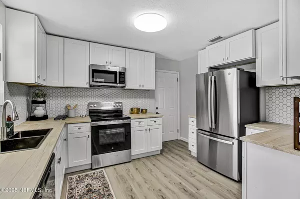 1217 ARBOR CIR N, Orange Park, FL 32073