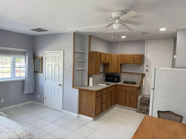 7826 BELLEMEADE BLVD S, Jacksonville, FL 32211