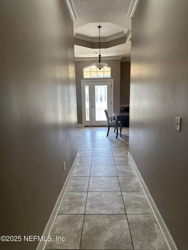 Orange Park, FL 32065,2055 CLUB LAKE DR