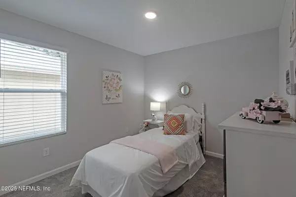 Jacksonville, FL 32221,8695 CRYSTALLINE LN