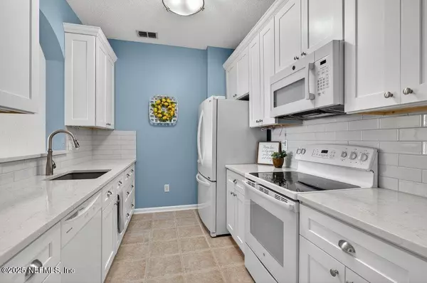 Jacksonville, FL 32256,7801 POINT MEADOWS DR #4408