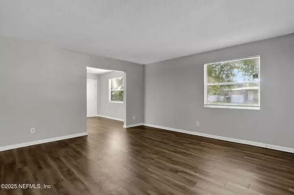 Jacksonville, FL 32277,3145 PLUMTREE DR