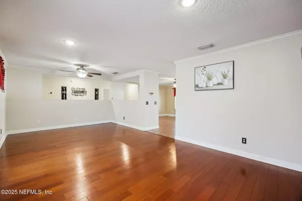 Yulee, FL 32097,86111 CARTESIAN POINTE DR