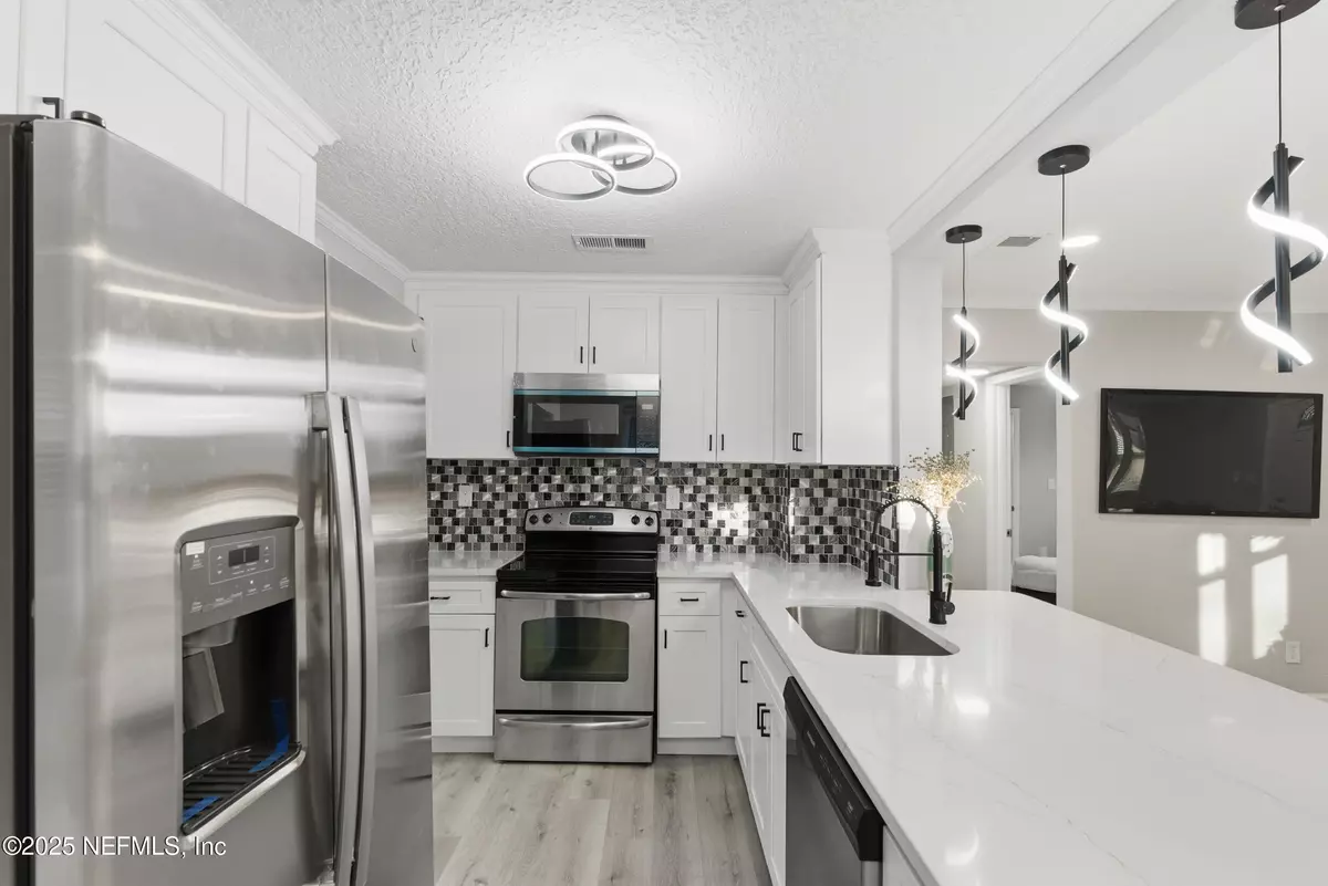 Jacksonville, FL 32254,2555 BEAVERBROOK PL